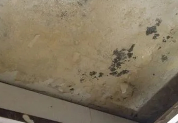 麻江阳台漏水维修公司分享下麻江卫生间渗水维修需要注意哪些问题。